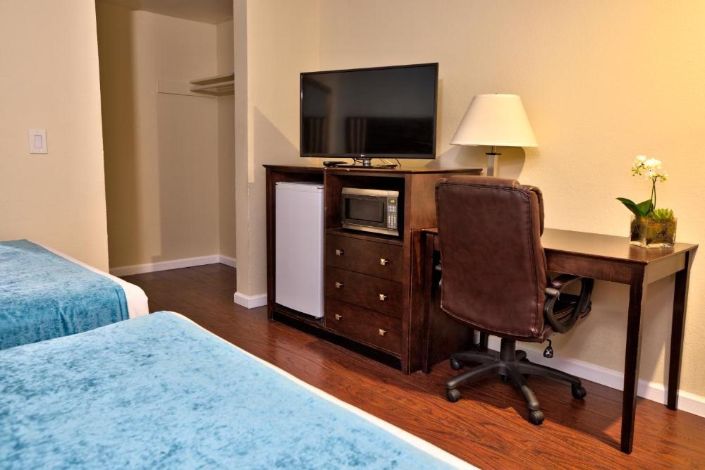 Room image 5